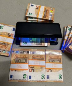100 Euro Bills
